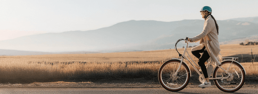 Electric Delivery Bike Rider – Urban Commute